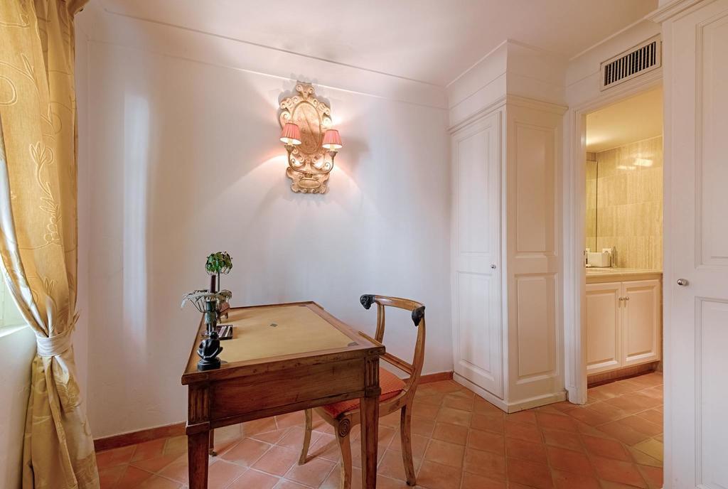 Maison Des Bouchonniers Saint Tropez Bagian luar foto